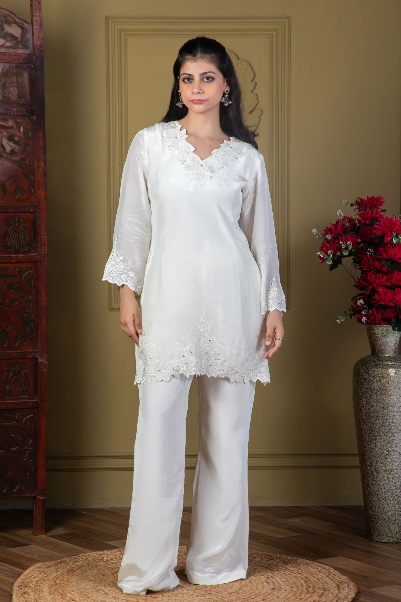 Ivory White Embroidered Kurta Set
