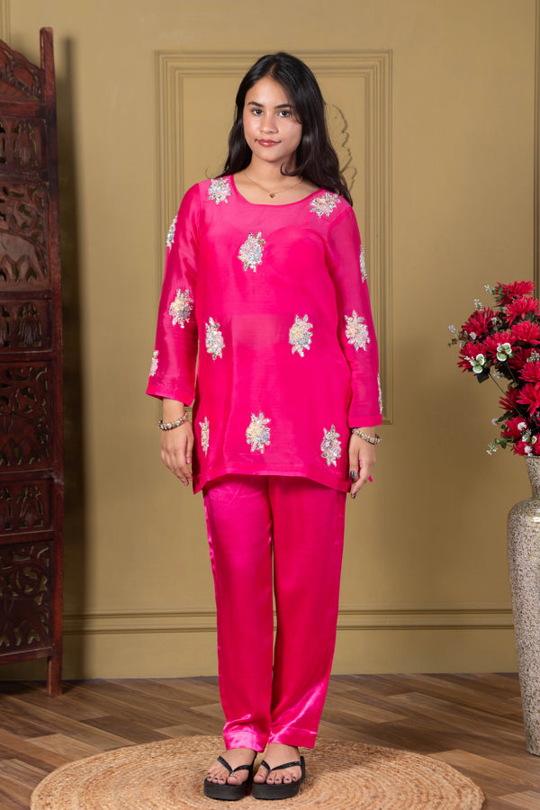 Fuchsia Pink Embroidered 3 piece Kurta Set